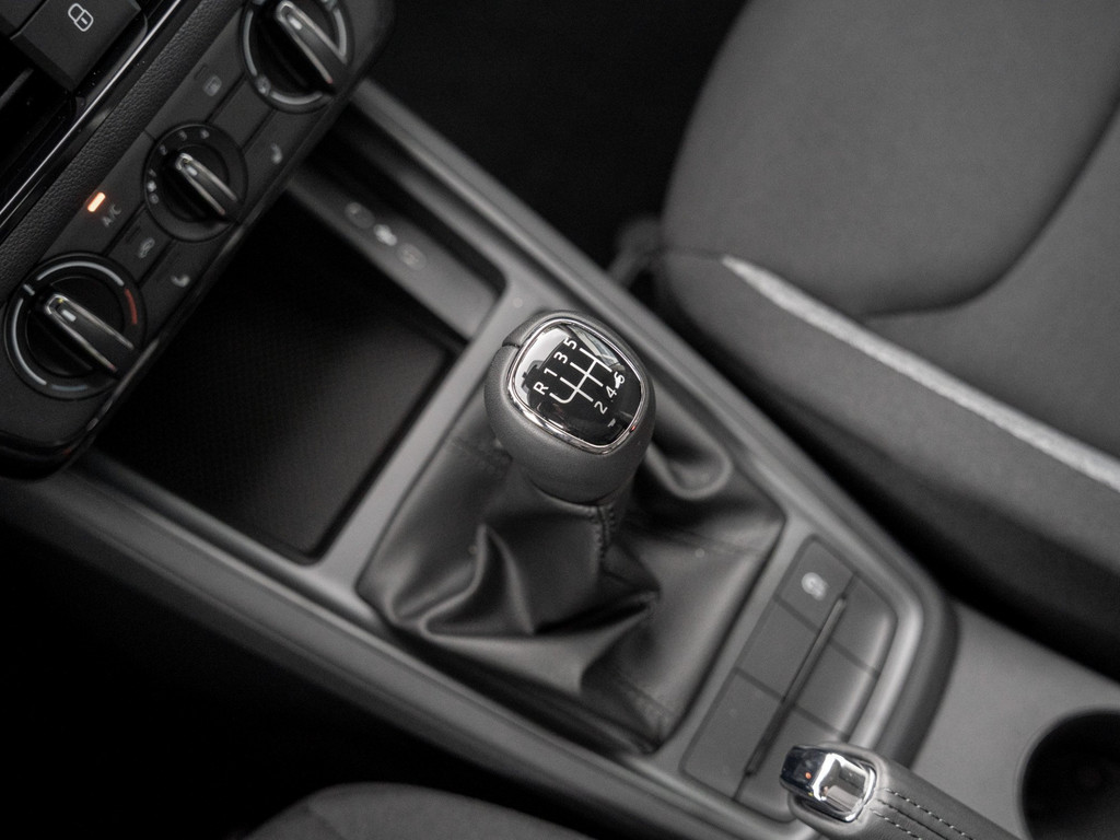 Bild 21 - Kamiq Essence 1.0 TSI AHK Virtual LED PDC SHZ