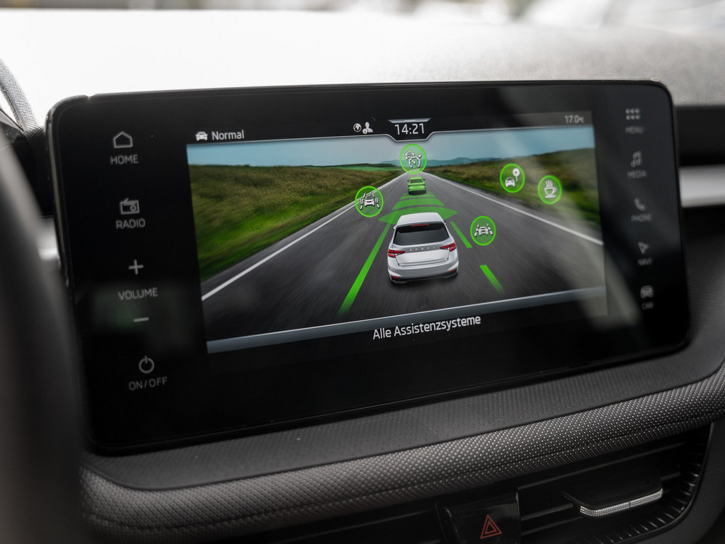 Bild 16 - FABIA TOUR 1.0 TSI DSG Kam. Navi Virtual ACC LED