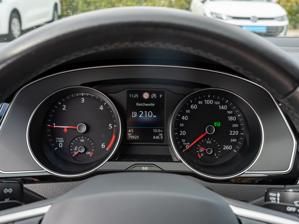 Bild 15 - Passat Variant Elegance 2,0 l TDI DSG