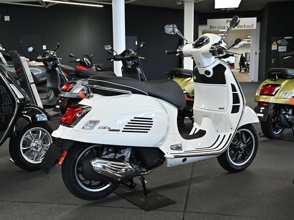 Bild 3 - GTS Super 125 E5 + 
