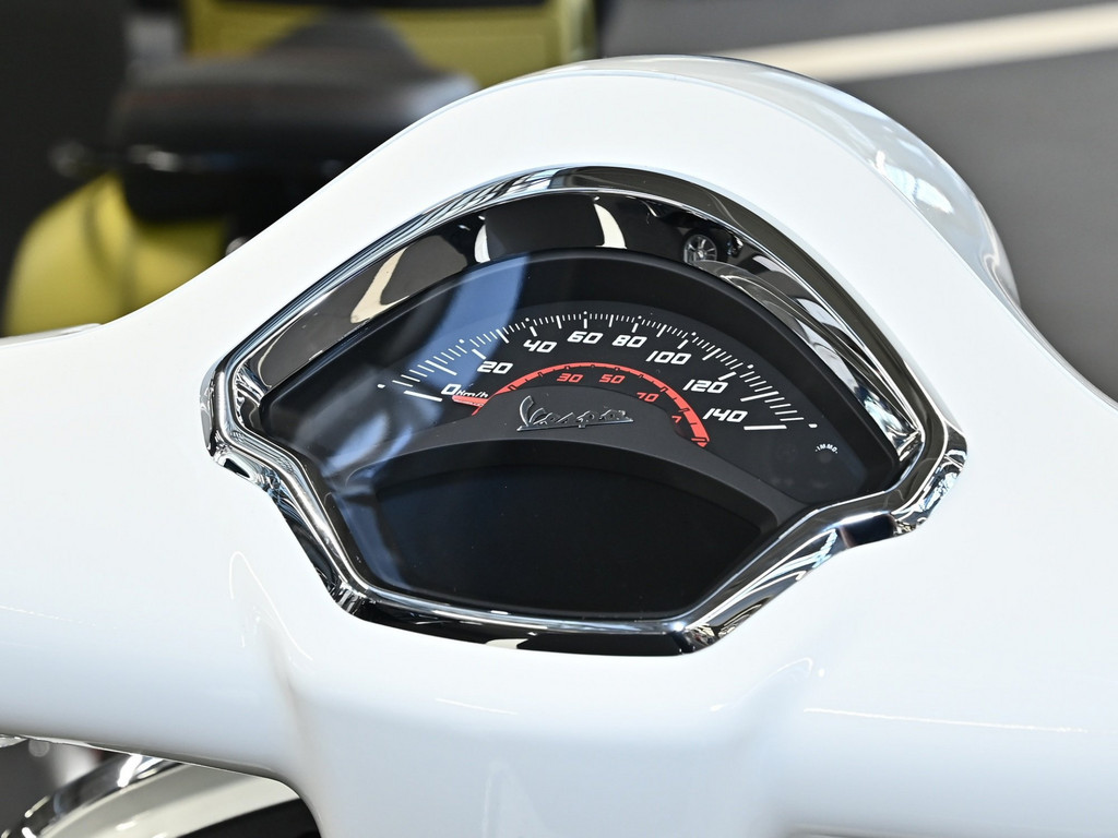 Bild 6 - GTS Super 125 E5 + 