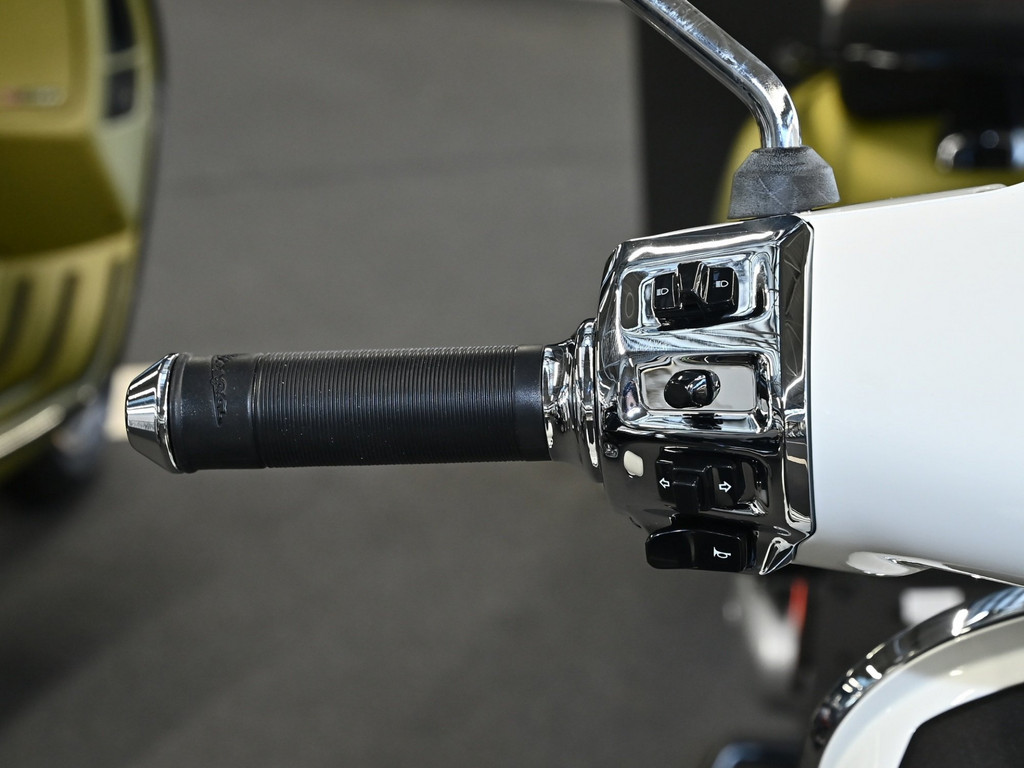 Bild 9 - GTS Super 125 E5 + 