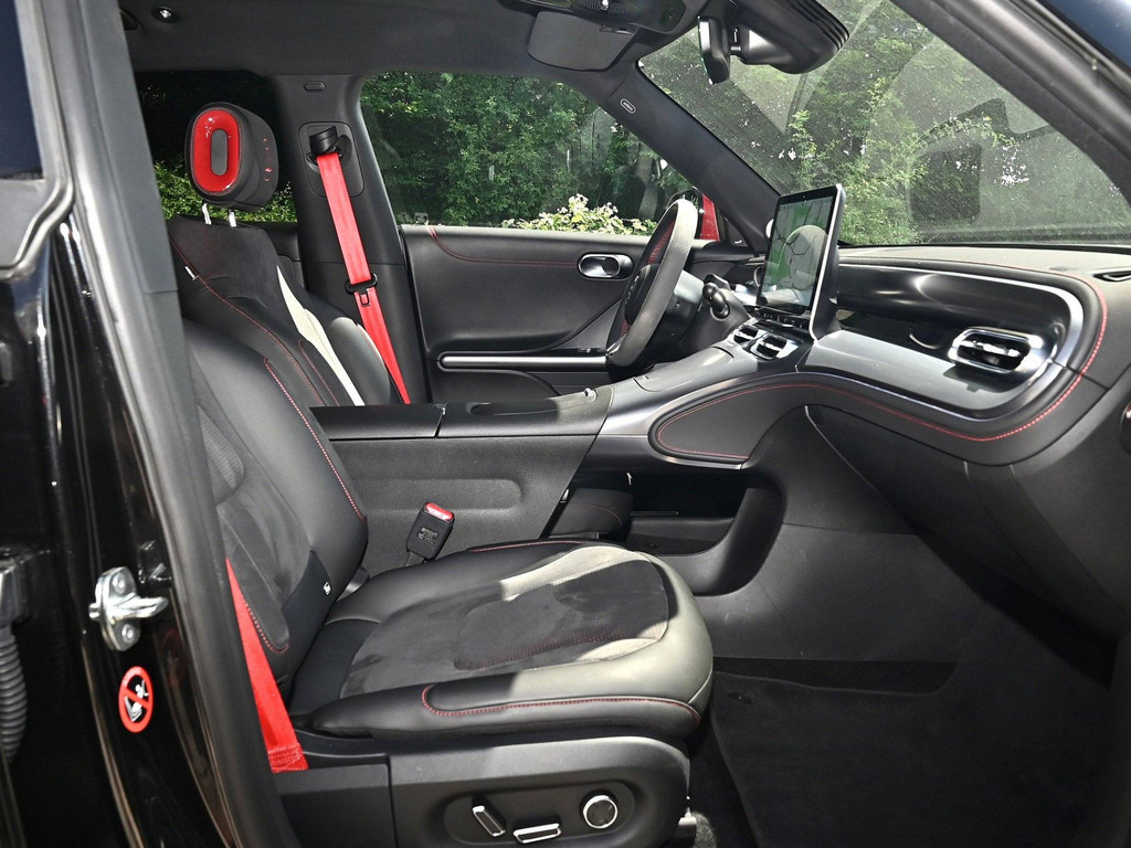 Bild 3 - #1 Brabus AWD