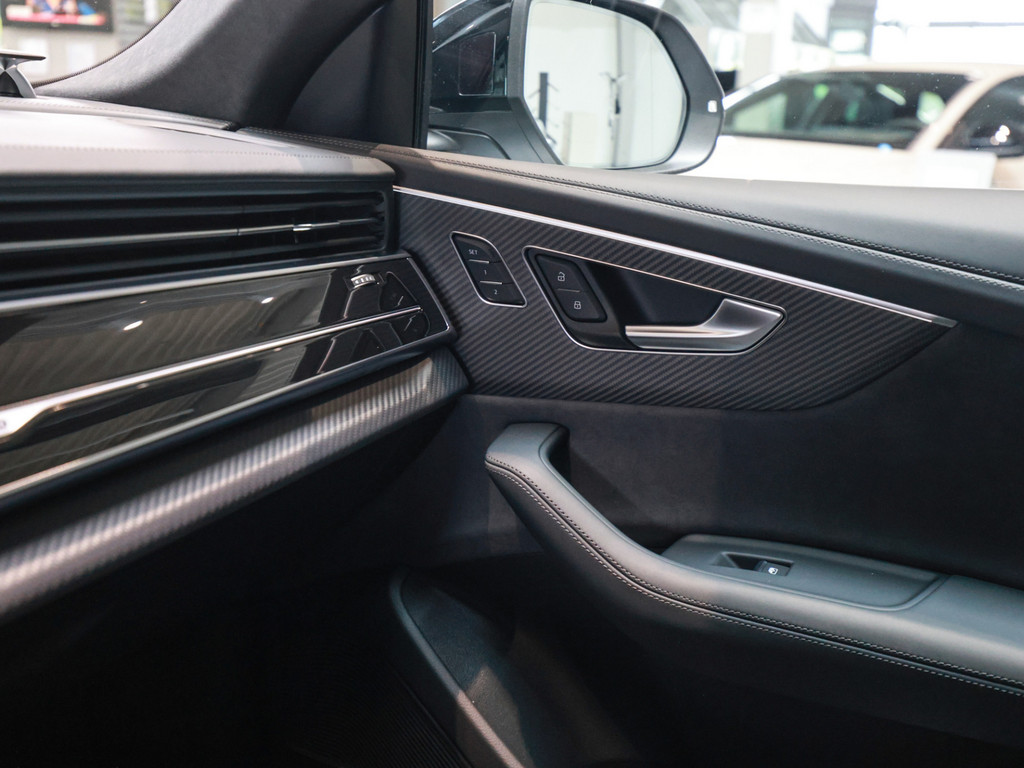 Bild 16 - RS Q8 SUV performance quattro tiptronic