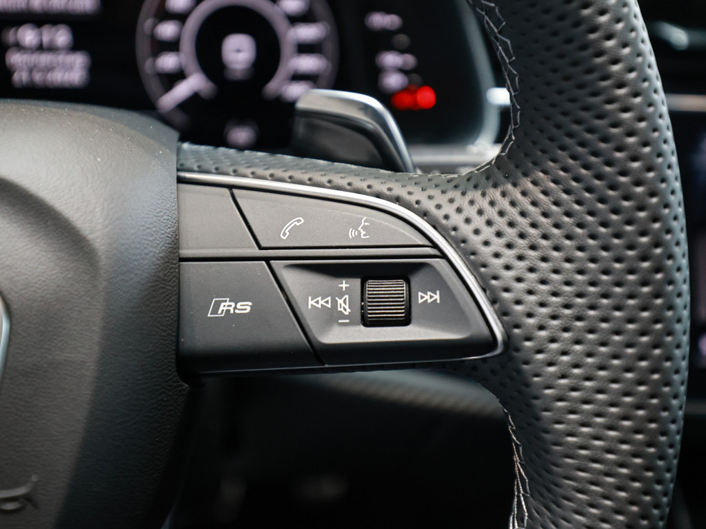 Bild 18 - RS Q8 SUV performance quattro tiptronic