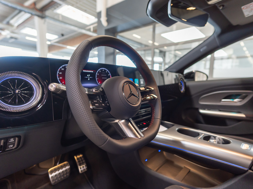 Bild 18 - CLA 180 Coupé AMG Advanced  + 