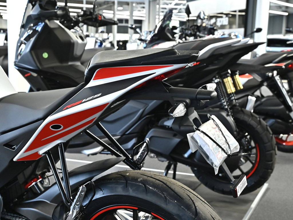 Bild 8 - RS 125 E5 +