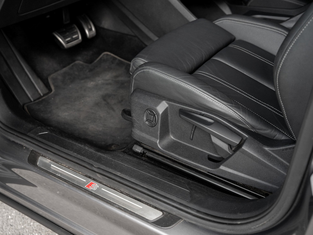 Bild 29 - Q4 e-tron 50 e-tron quattro 220 kW Kam. Navi ACC