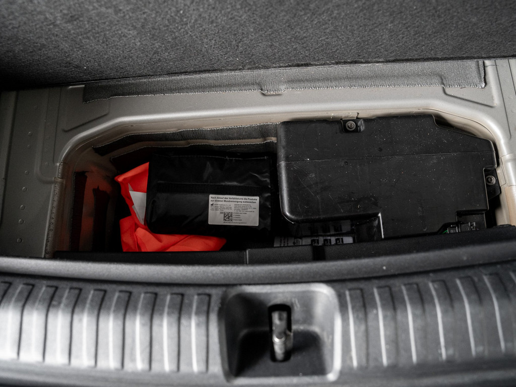 Bild 32 - Q4 e-tron 50 e-tron quattro 220 kW Kam. Navi ACC