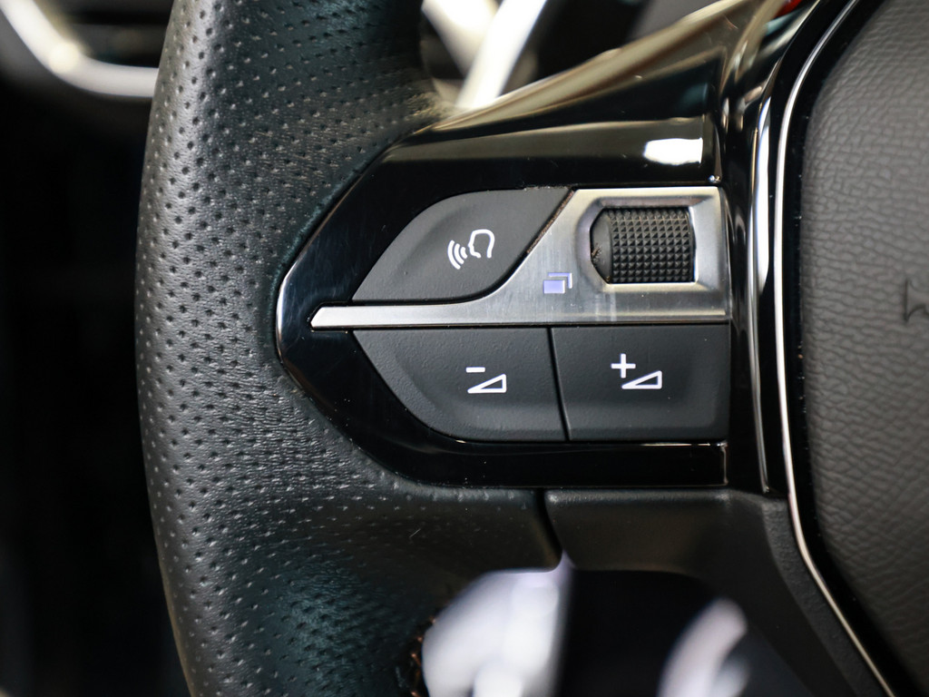 Bild 22 - 3008 GT HYBRID 136 e-DSC6