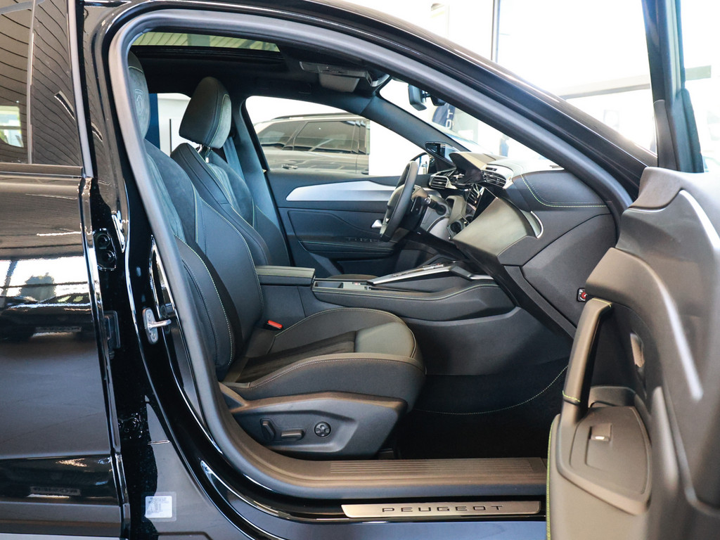 Bild 2 - 408 Neu GT EXCLUSIVE Plug-In Hybrid 240 e-DSC7