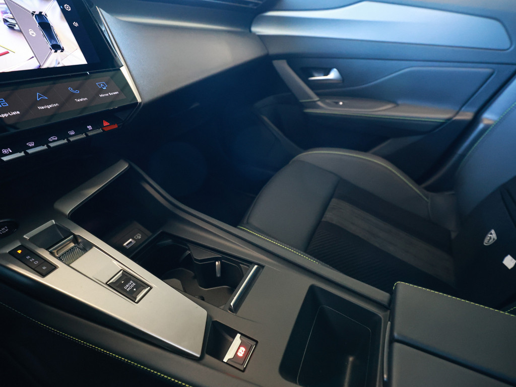 Bild 15 - 408 Neu GT EXCLUSIVE Plug-In Hybrid 240 e-DSC7