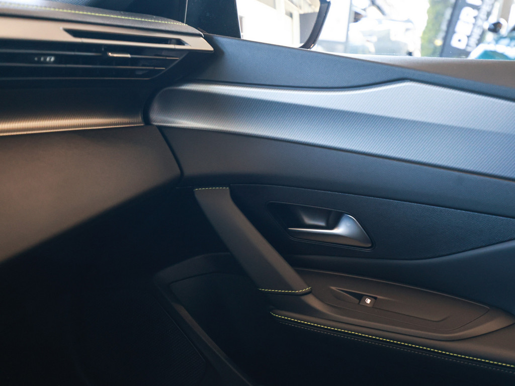 Bild 16 - 408 Neu GT EXCLUSIVE Plug-In Hybrid 240 e-DSC7