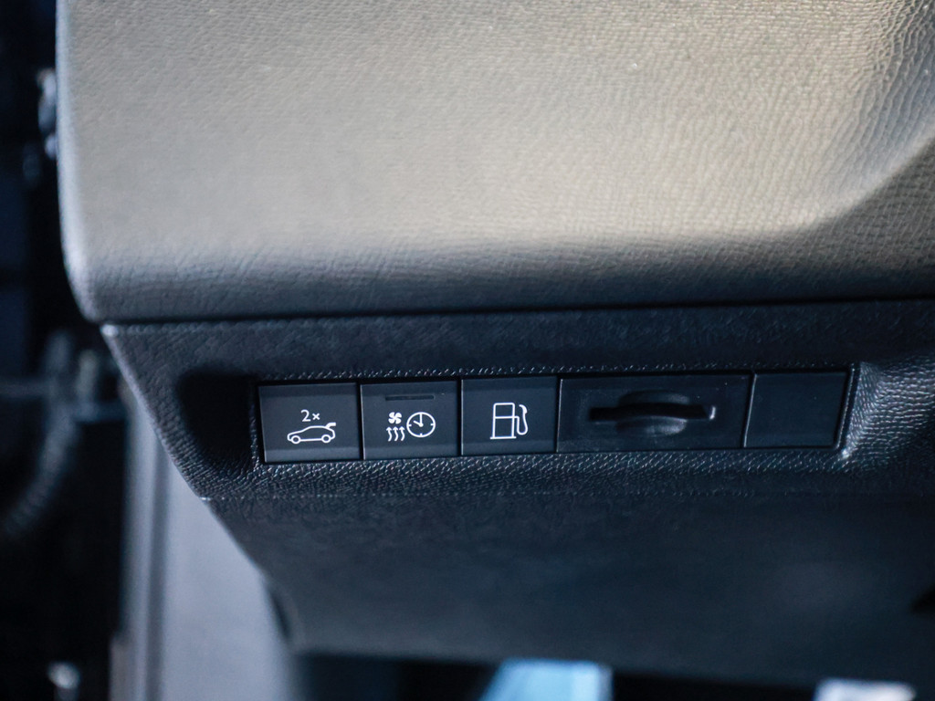 Bild 24 - 408 Neu GT EXCLUSIVE Plug-In Hybrid 240 e-DSC7