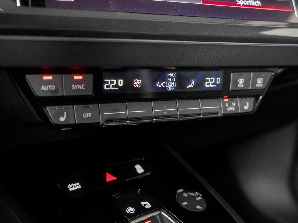 Bild 21 - Q4 e-tron 50 e-tron quattro 220 kW Kam. Navi ACC