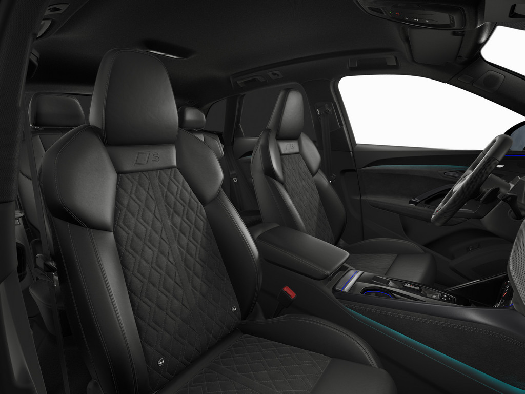 Bild 4 - Q5 SUV e-hybrid quattro S tronic edition One AHK HUD