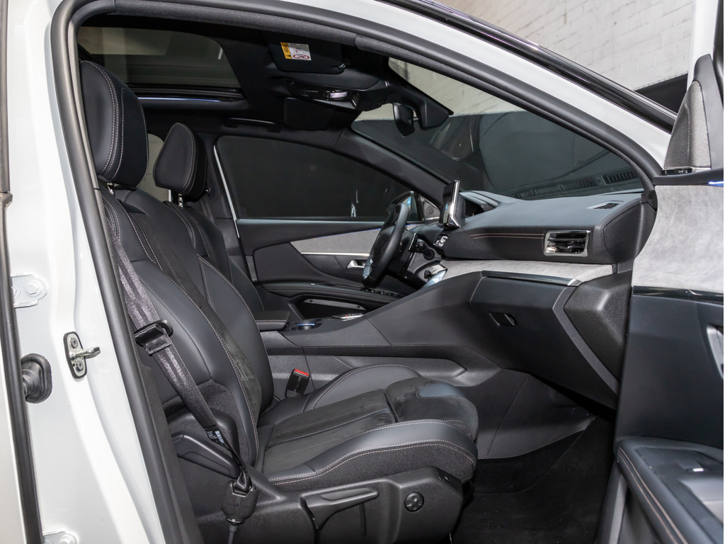 Bild 2 - 3008 GT HYBRID 136 e-DSC6