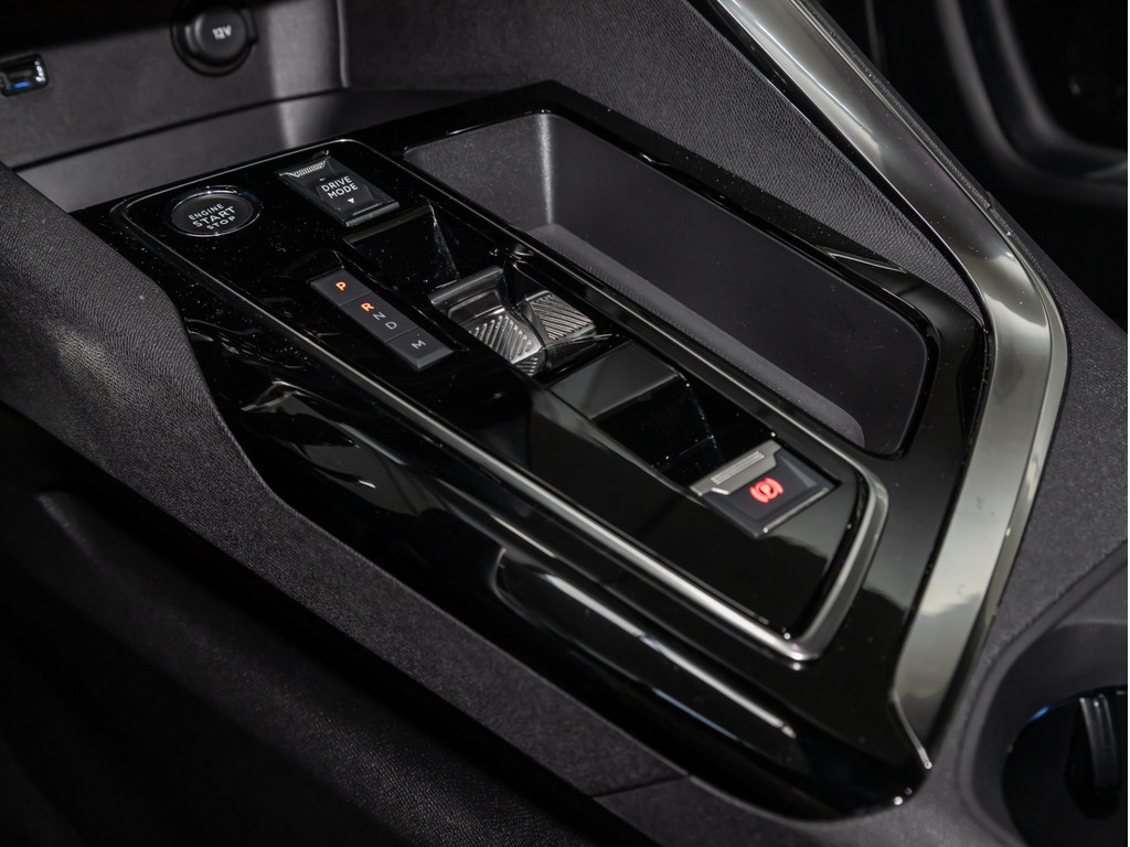 Bild 12 - 3008 GT HYBRID 136 e-DSC6