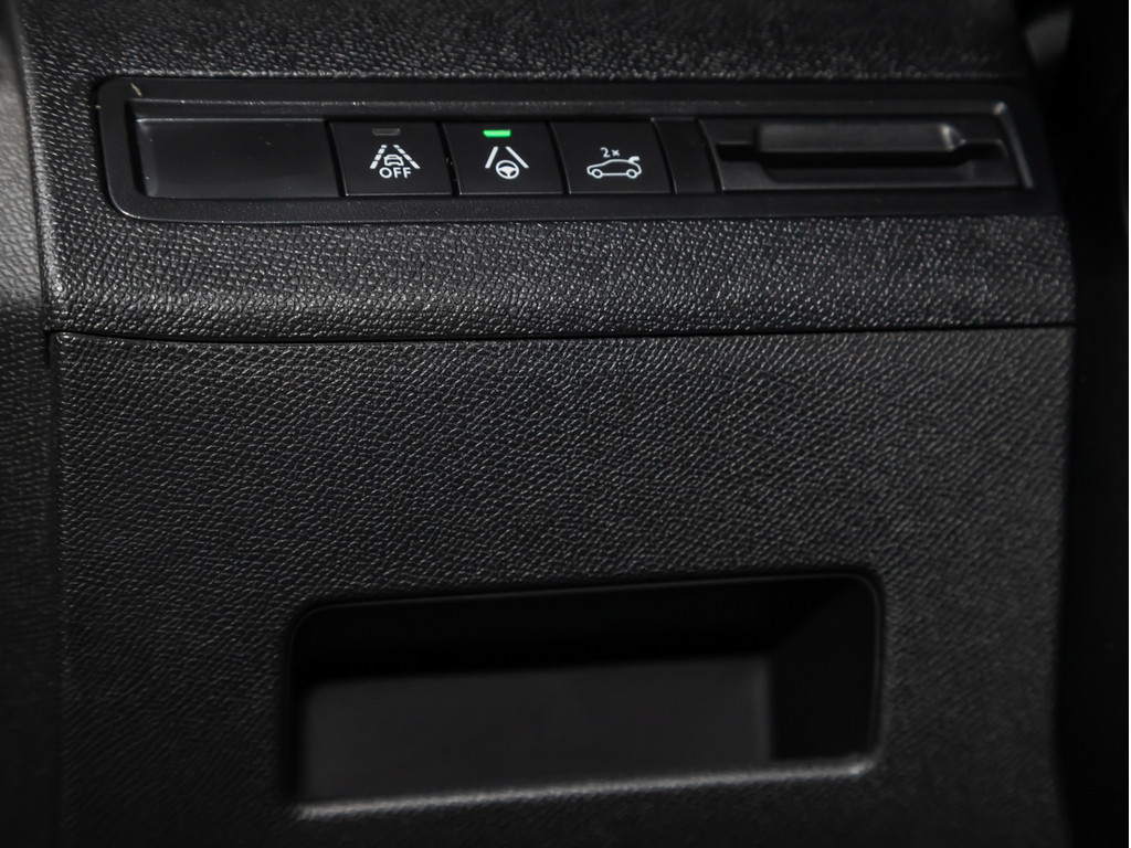 Bild 22 - 3008 GT HYBRID 136 e-DSC6