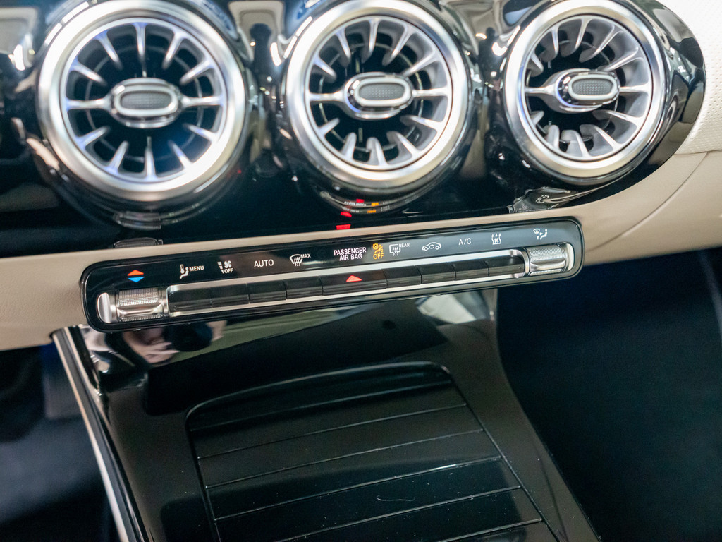 Bild 14 - A 250 e Progressive Advanced +
