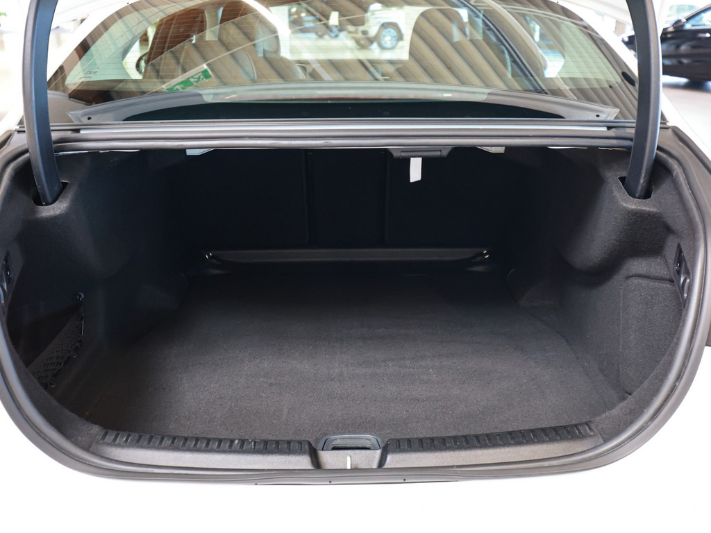 Bild 31 - E 220 d Avantgarde Advanced