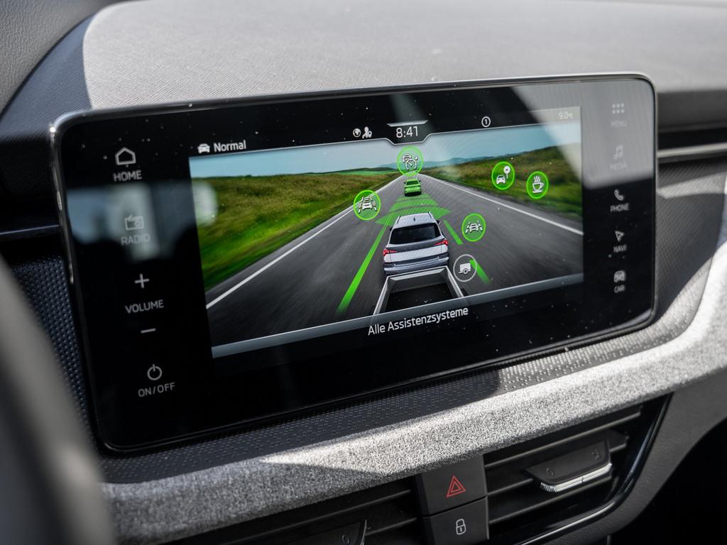 Bild 16 - KAMIQ TOUR 1.0 TSI DSG AHK Kam. Navi Virtual ACC