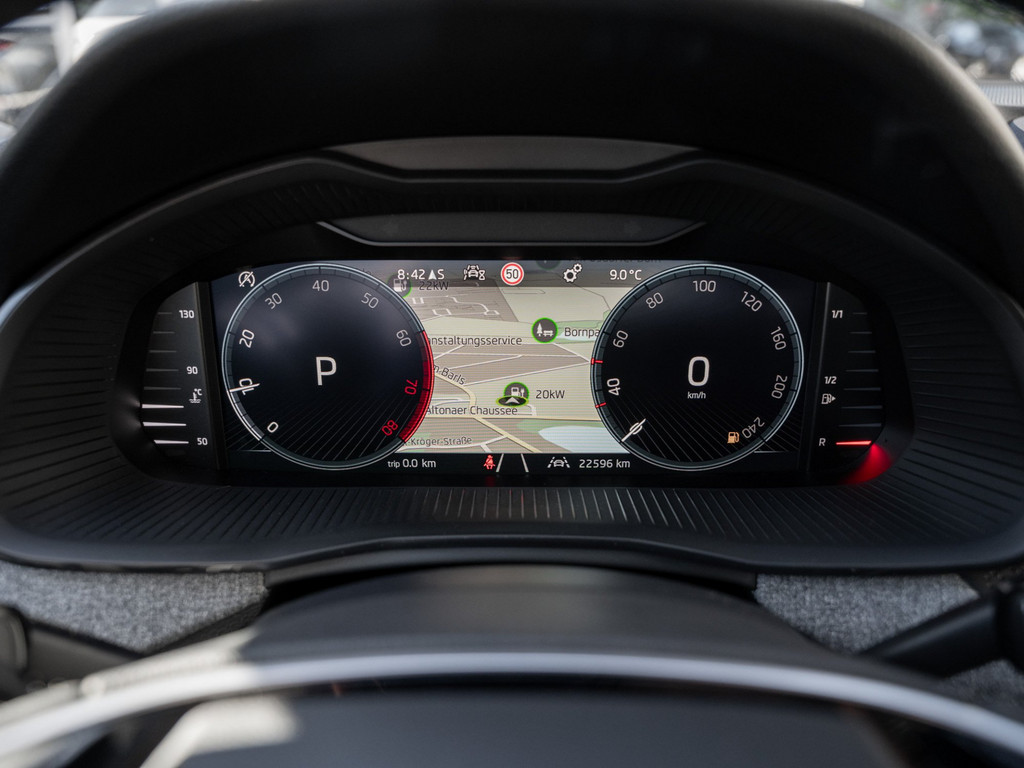 Bild 25 - KAMIQ TOUR 1.0 TSI DSG AHK Kam. Navi Virtual ACC