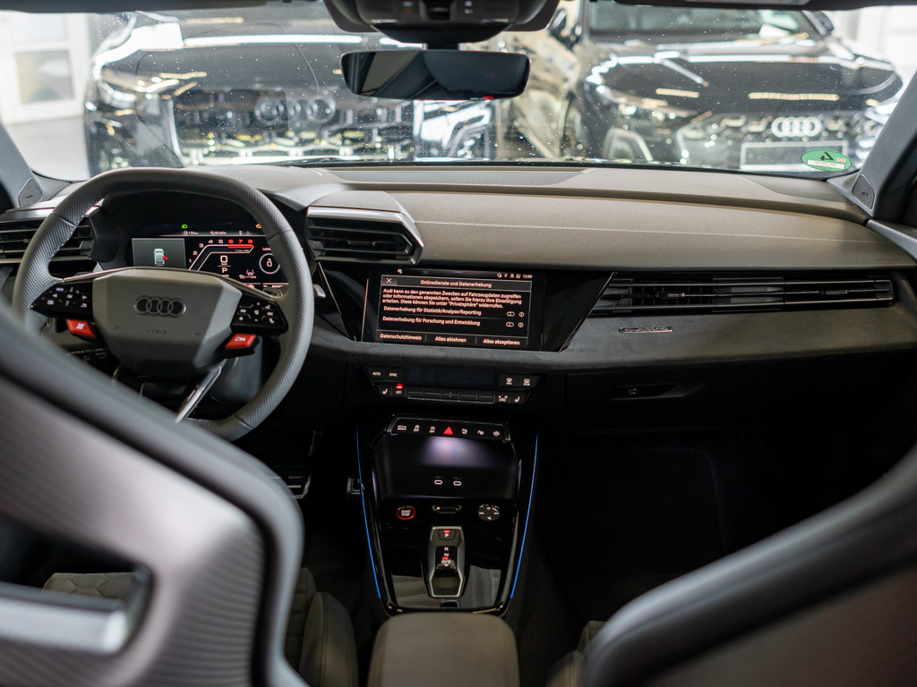 Bild 6 - RS 3 Sportback quattro S tronic 280kmh Pano