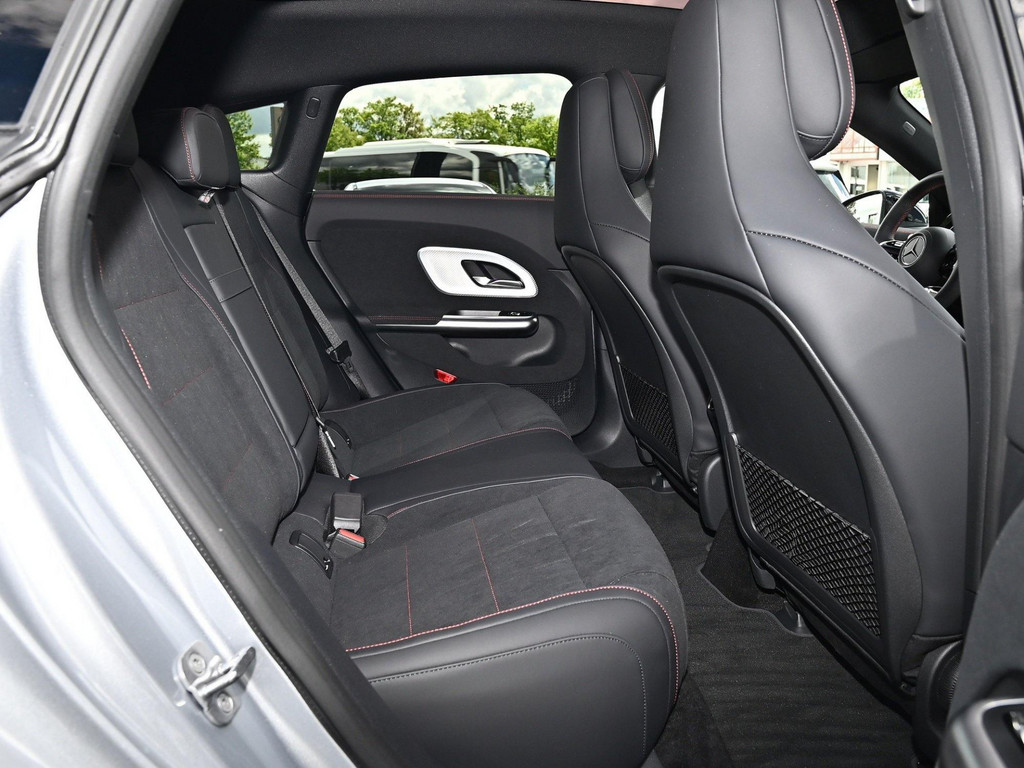 Bild 5 - CLA 250 + AMG Line SB EQ Technologie