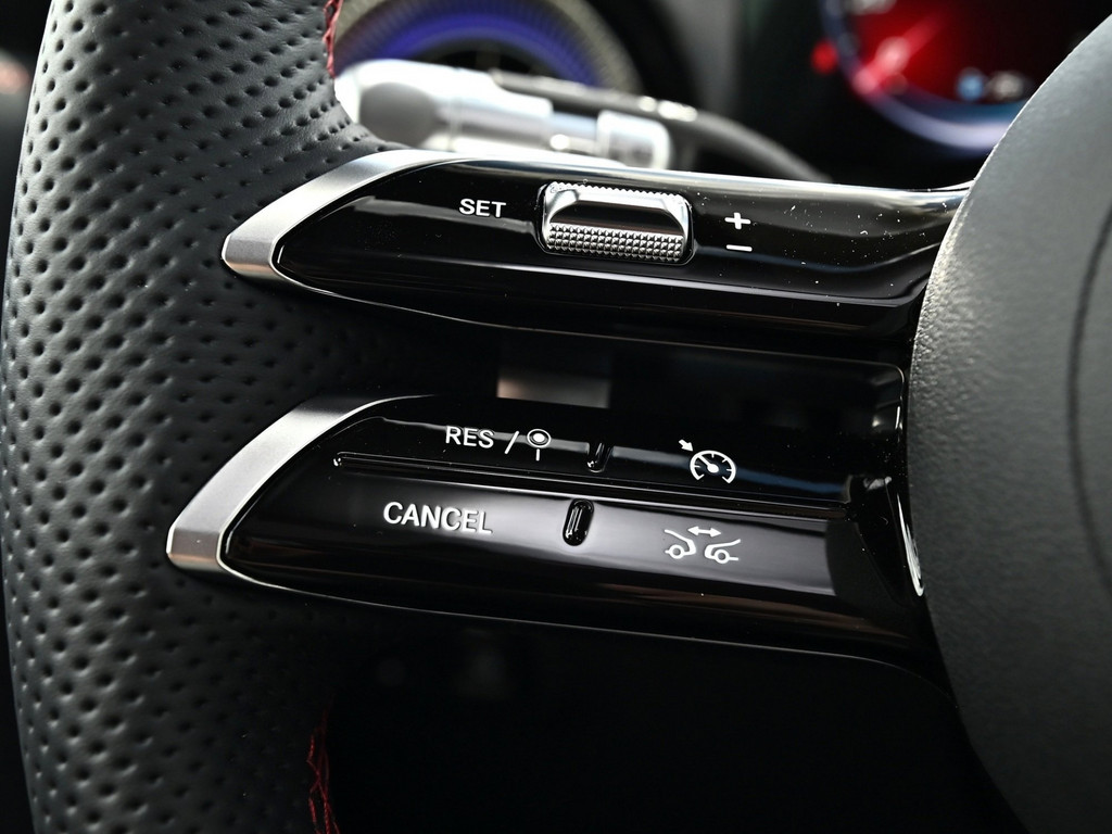 Bild 16 - CLA 250 + AMG Line SB EQ Technologie