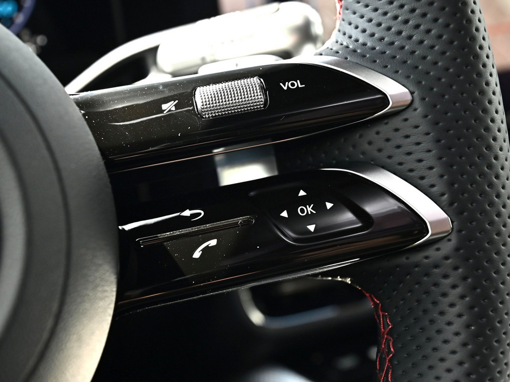 Bild 17 - CLA 250 + AMG Line SB EQ Technologie
