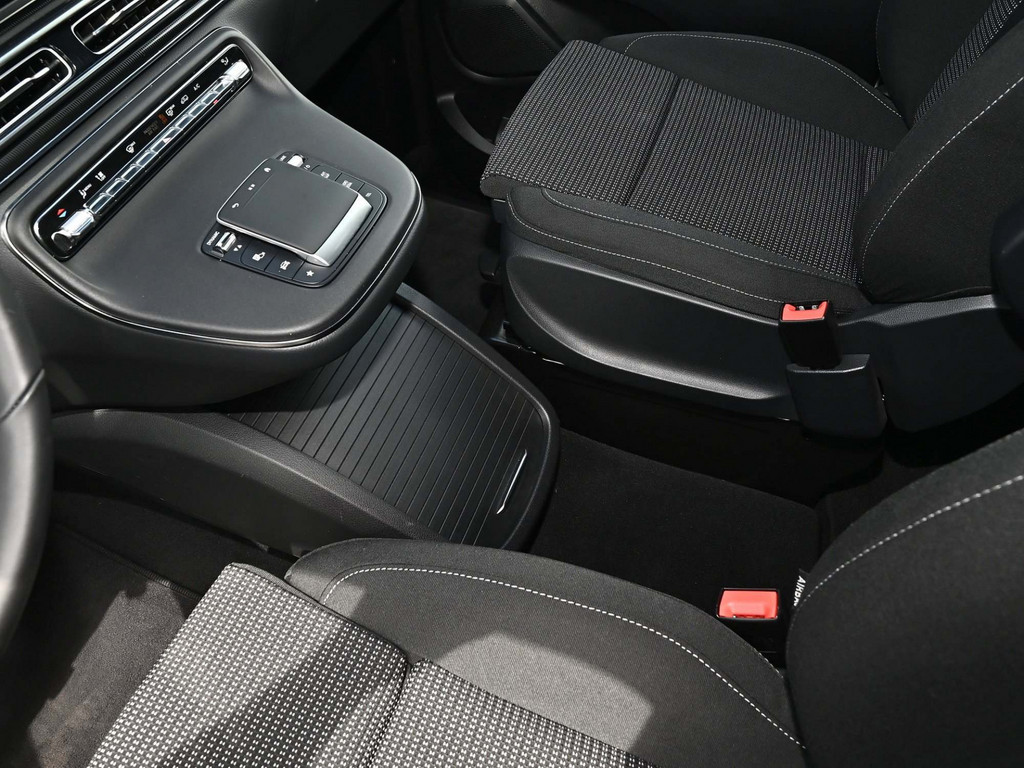 Bild 15 - V 220 d STYLE Lang