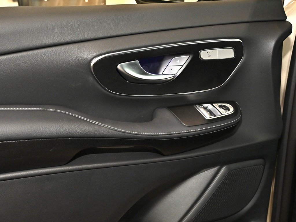 Bild 29 - V 300 d 4M AVANTGARDE AMG Lang