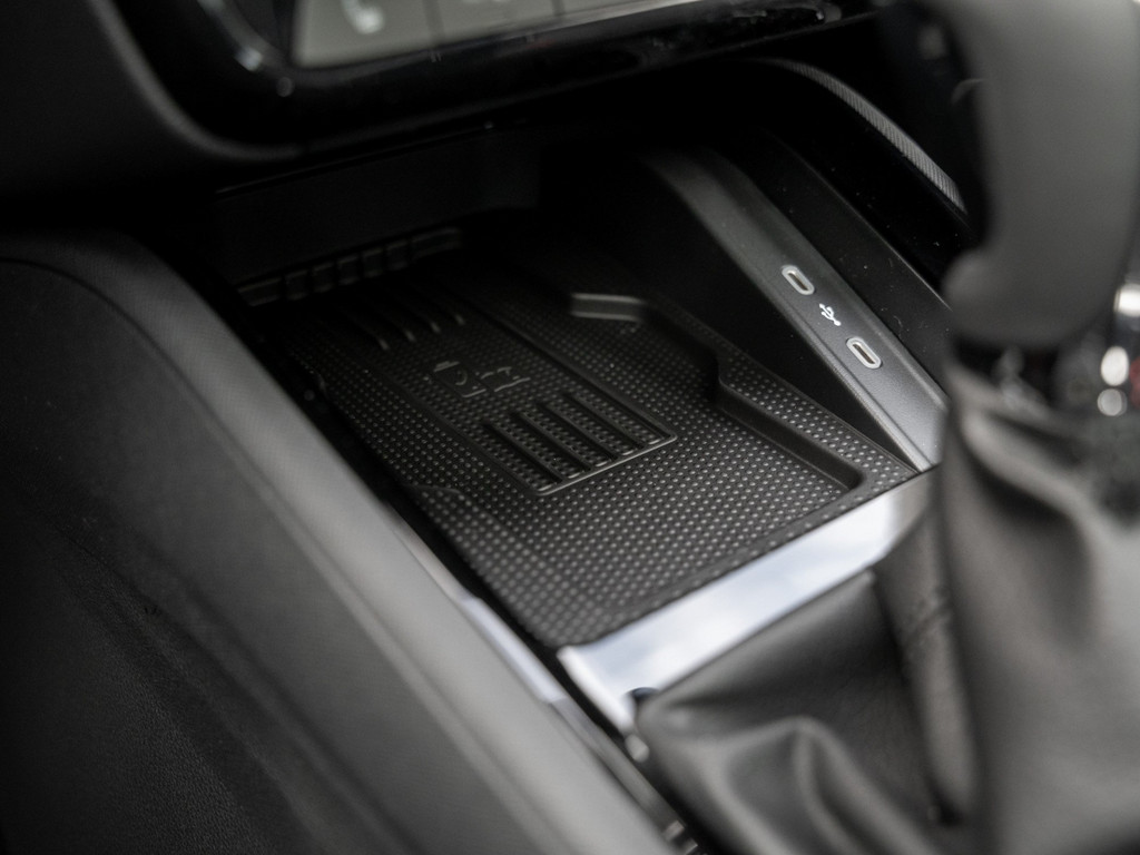 Bild 23 - Kamiq Monte Carlo 1.5 TSI DSG Pano AHK Navi ACC