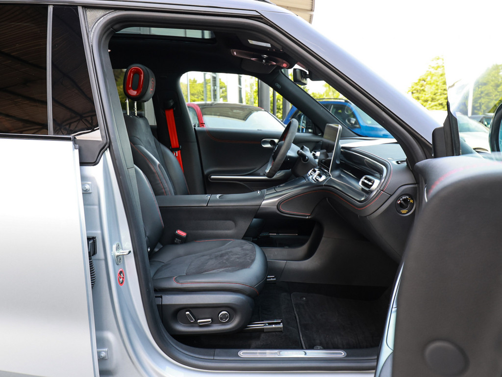 Bild 2 - #1 Brabus AWD
