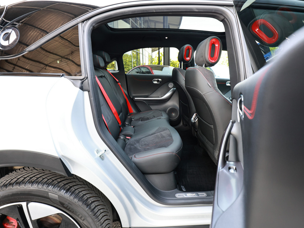 Bild 5 - #1 Brabus AWD