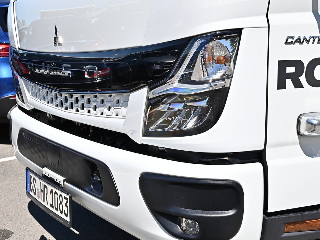 Bild 27 - FUSO Canter 7C18D DoKa Meiller Dreiseitenkipper