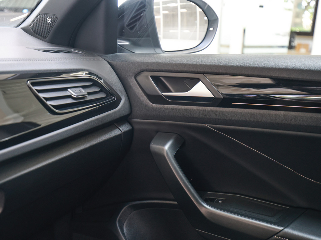 Bild 19 - T-Roc R-Line 2.0 l TDI DSG