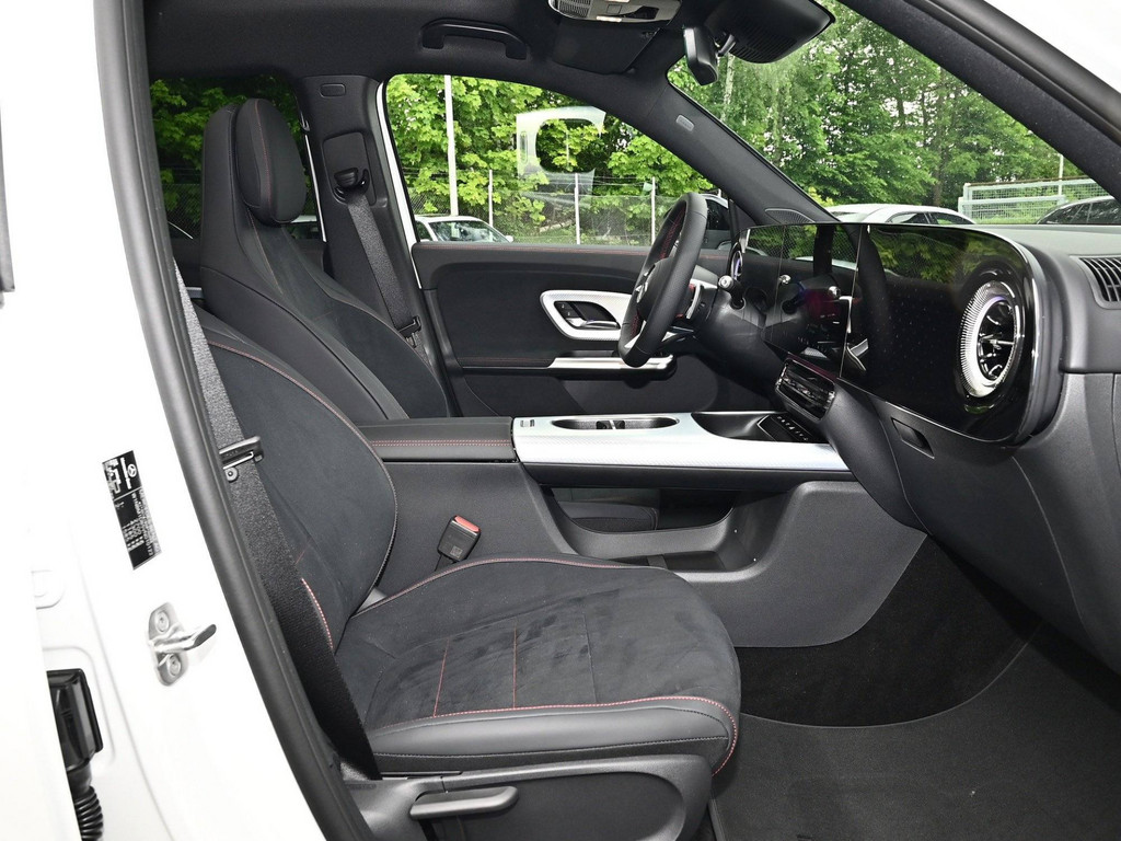 Bild 3 - GLB 250 + AMG Line mit EQ Technologie