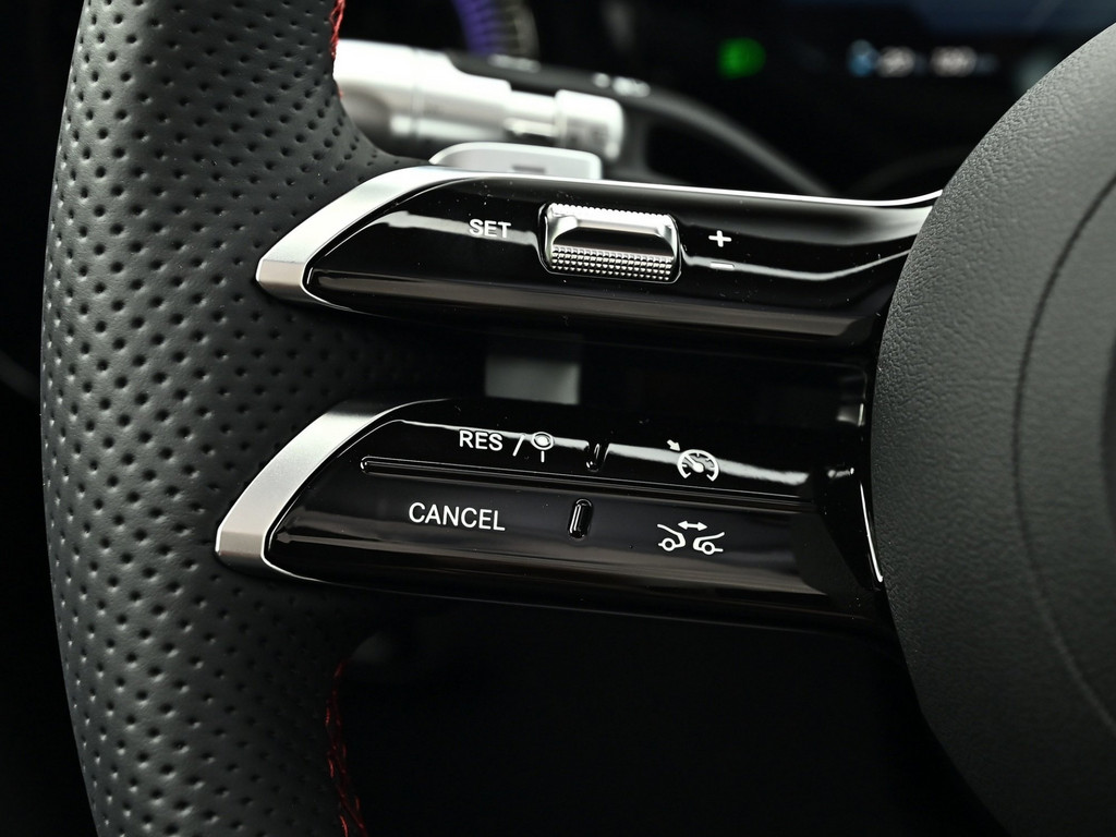 Bild 17 - GLB 250 + AMG Line mit EQ Technologie