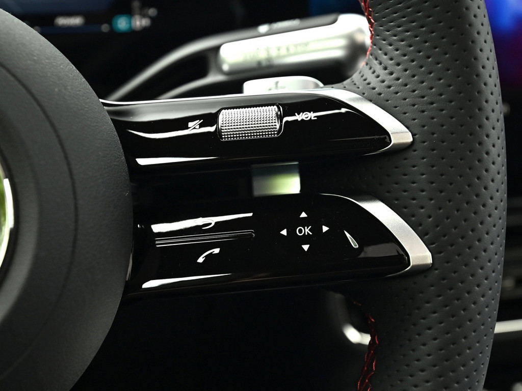 Bild 18 - GLB 250 + AMG Line mit EQ Technologie
