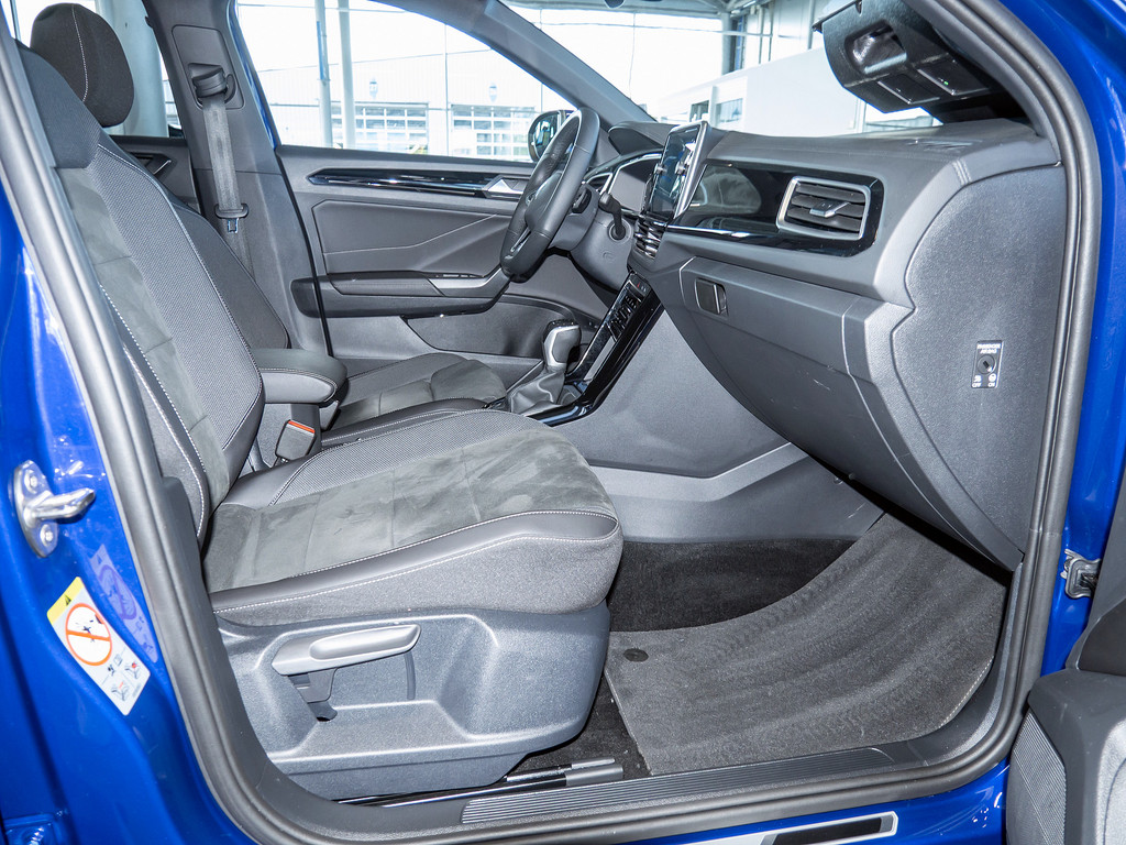 Bild 2 - T-Roc R-Line 2.0 l TSI 4M DSG