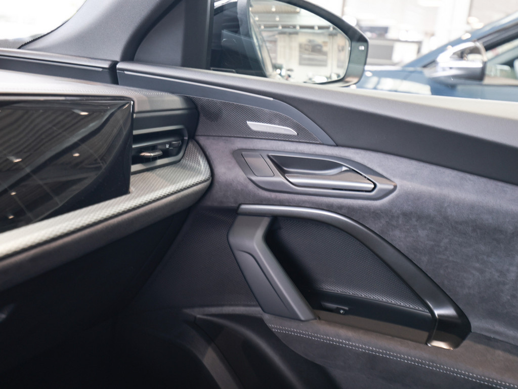 Bild 17 - Q5 e-hybrid quattro Edition One S Line AHK HUD