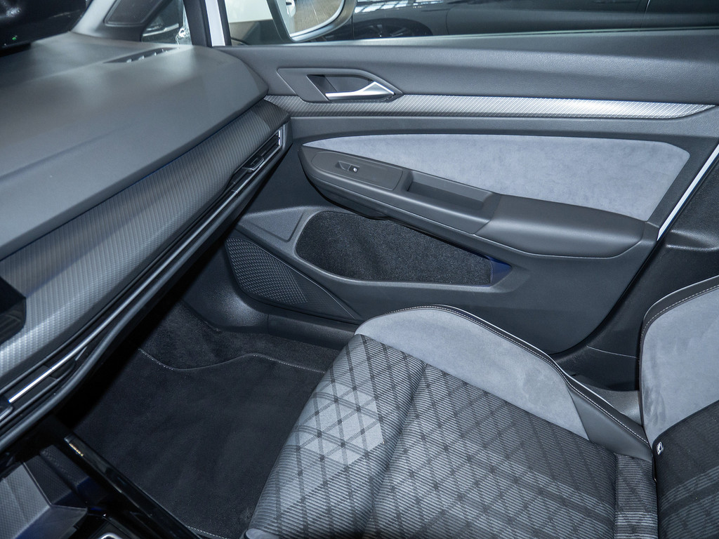 Bild 14 - Golf VIII R-Line 1,5 l eTSI DSG