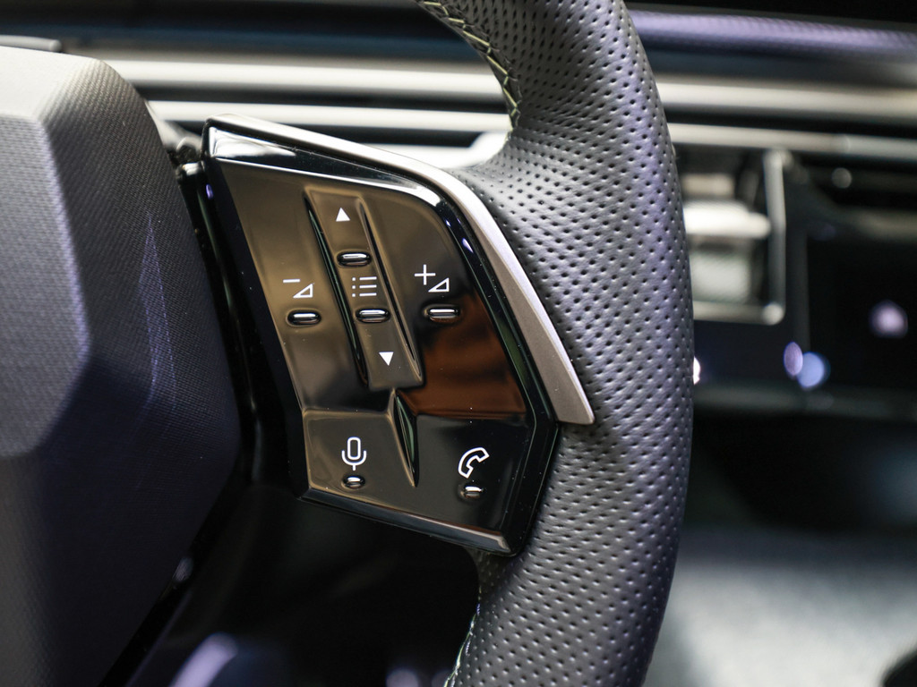 Bild 24 - 5008 GT Plug-In HYBRID 225 e-DSC7