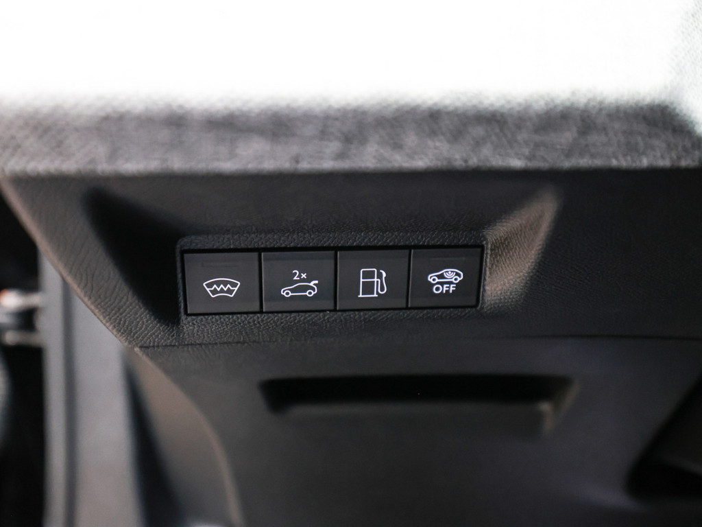 Bild 30 - 5008 GT Plug-In HYBRID 225 e-DSC7
