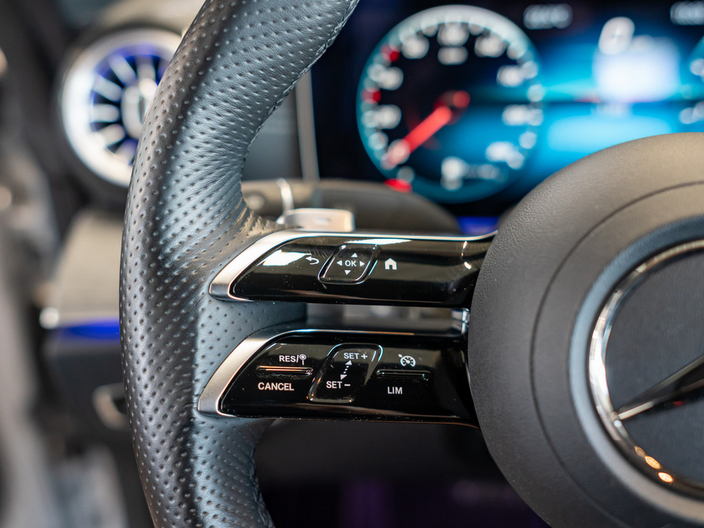 Bild 14 - E 300 Cabriolet AMG Sport
