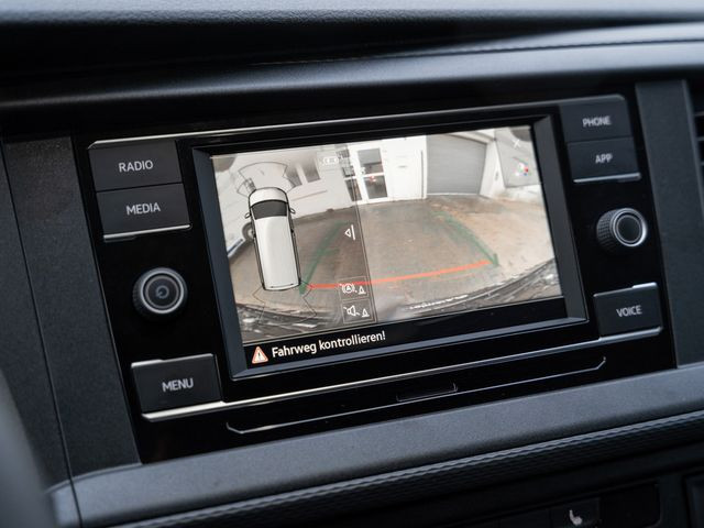 Bild 12 - T6.1 Transporter 2.0 TDI Kasten FWD PDC KlimaA