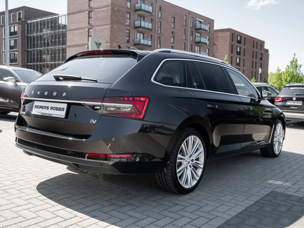 Bild 6 - SUPERB C. STYLE 1.4 TSI iV DSG DCC Kam. Standh.
