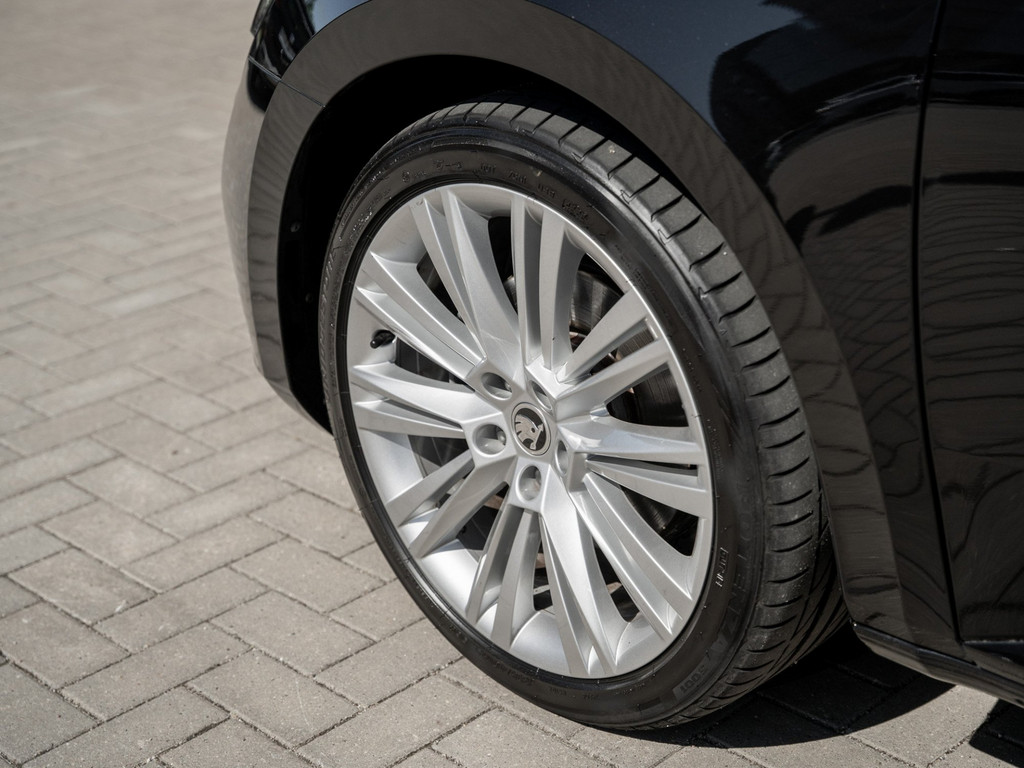 Bild 8 - SUPERB C. STYLE 1.4 TSI iV DSG DCC Kam. Standh.